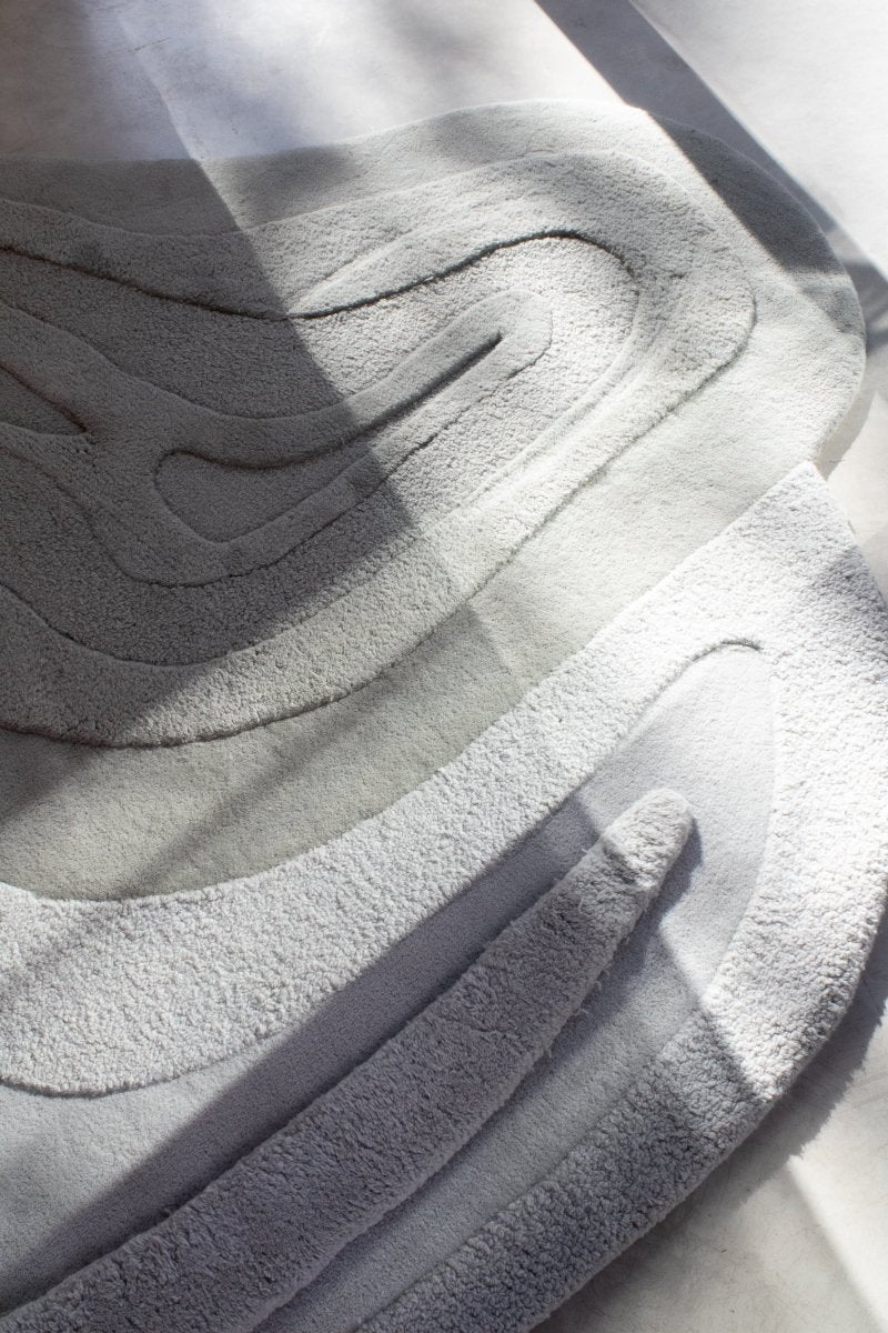 ALBA wool rug – handmade & fully customizable | lauvdesign